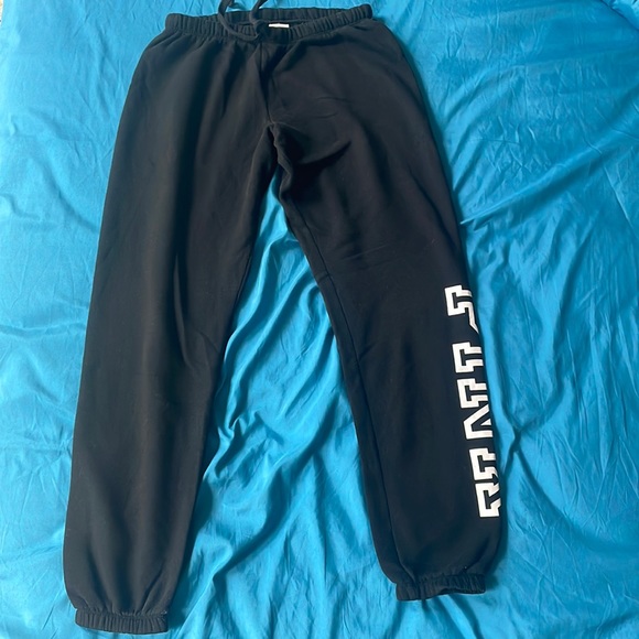 PINK Victoria's Secret Pants - Pink sweatpants